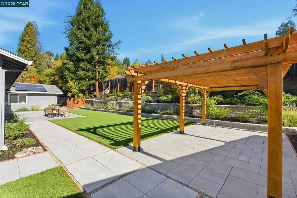 198 Pulido Rd, Danville, California 94526 home-pic-26